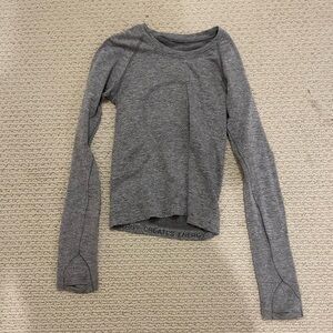 Lululemon grey long sleeve swiftly size 2